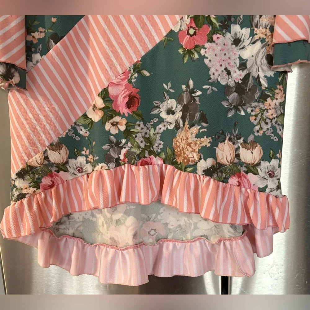 Floral and Polka Dot Women’s high low dressy top - Picture 6 of 8